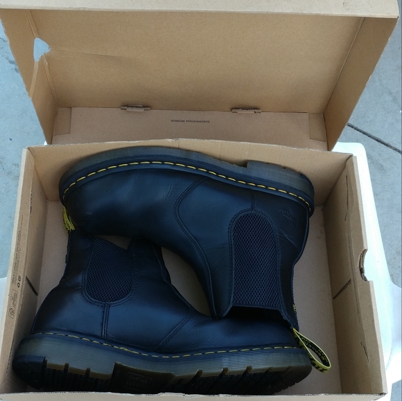 Dr. Martens 2976 Fellside Steel Toe SD Chelsea Boots - Picture 2 of 16